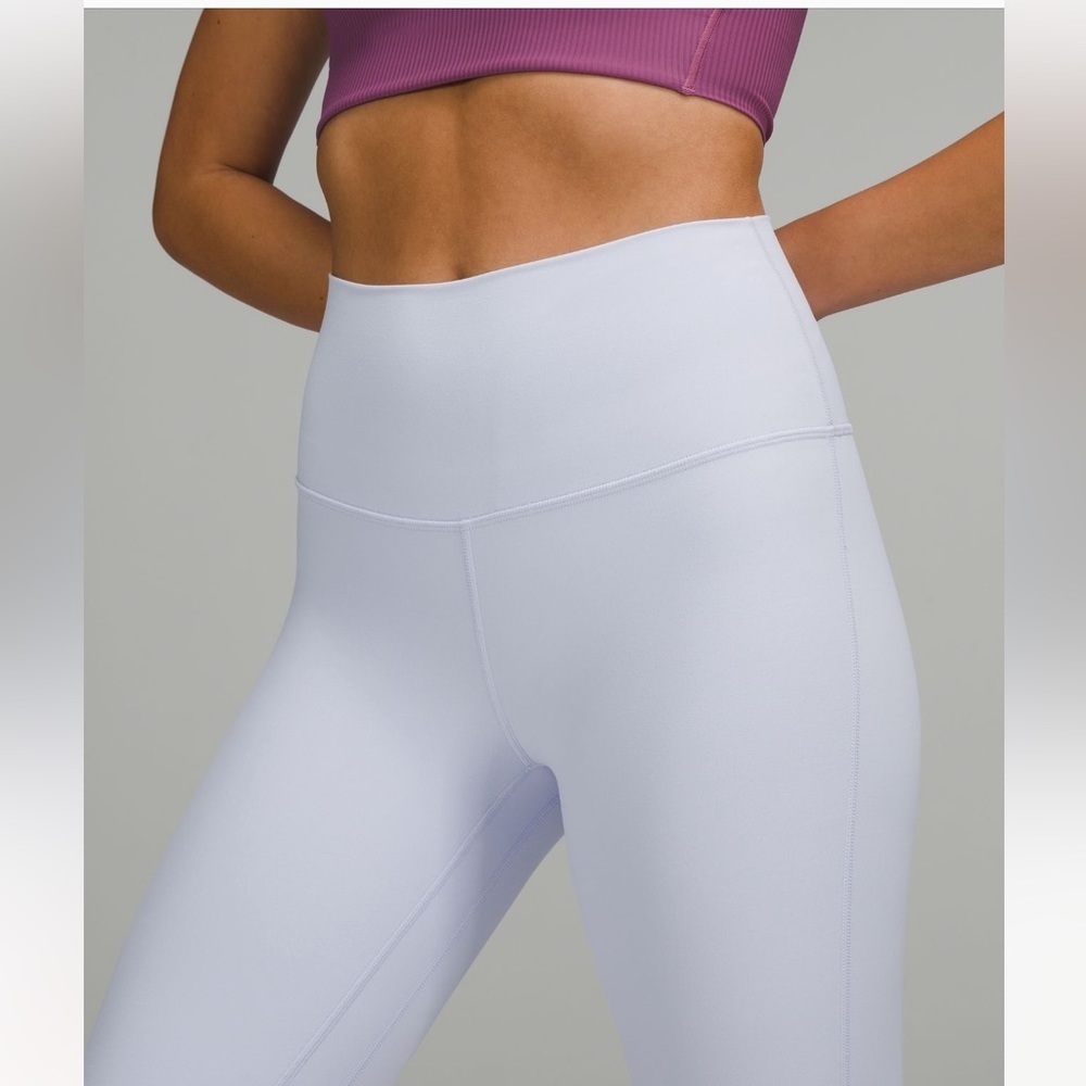 Lululemon Athletica very light purple Leggings - Picture 4 of 9